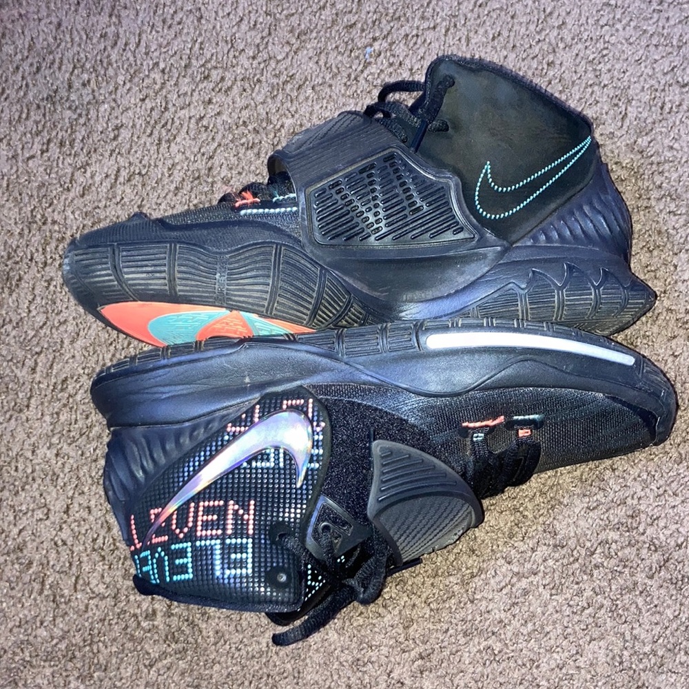Nike Kyrie Irving black athletic sneakers!